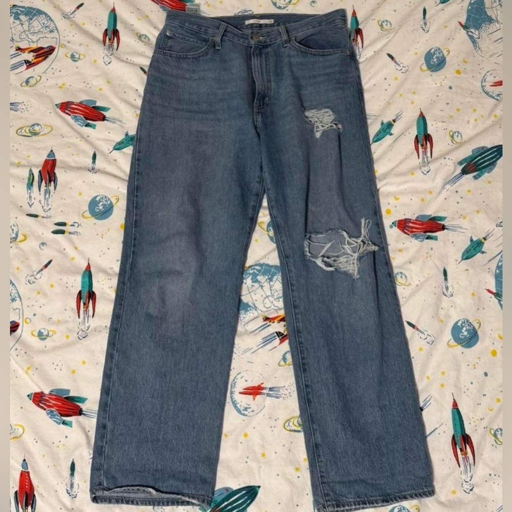 Levi’s ‘94 Baggy jeans